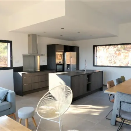 Belle D'architecte Avec Vue Mer, Piscine Privee Et Grand Jardin Vila