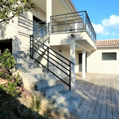 Belle D'architecte Avec Vue Mer, Piscine Privee Et Grand Jardin