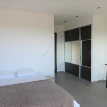 Belle D'architecte Avec Vue Mer, Piscine Privee Et Grand Jardin